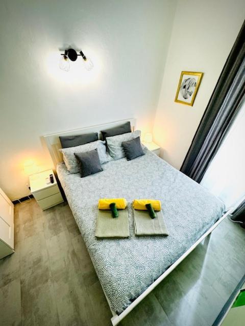 Casa Vacanza A 100 Metri Dal Mare Imperia Exterior foto